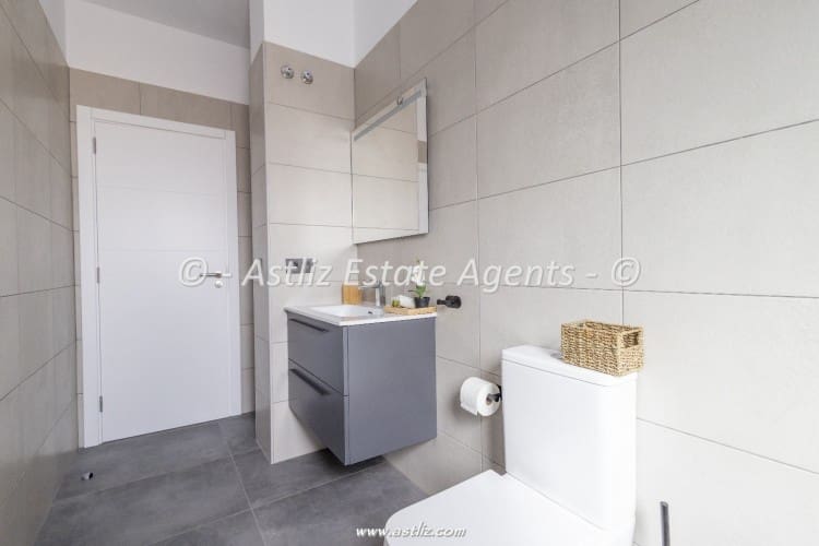 2 bedroom Villa for sale in Abades with pool garage - € 549,000 (Ref: 9921136)