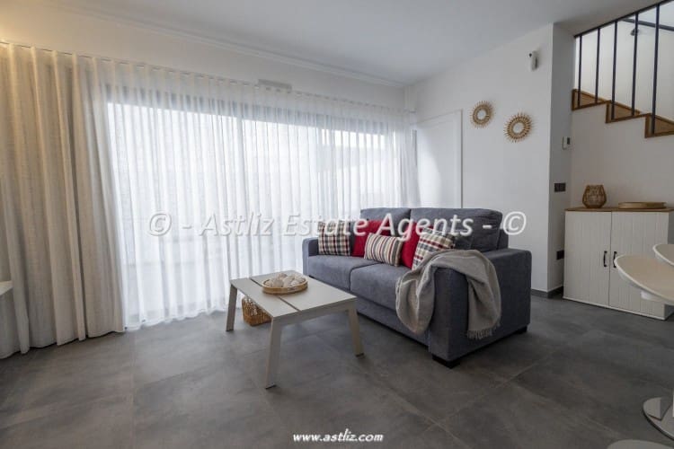 2 bedroom Villa for sale in Abades with pool garage - € 549,000 (Ref: 9921136)