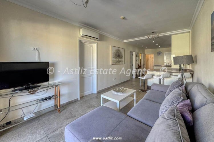2 soverom Leilighet til salgs i Puerto Santiago med svømmebasseng - € 300 000 (Ref: 9928030)