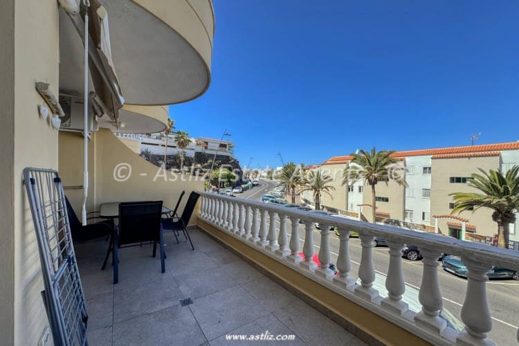 2 soverom Leilighet til salgs i Puerto Santiago med svømmebasseng - € 300 000 (Ref: 9928030)