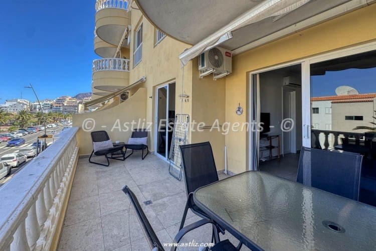 2 soverom Leilighet til salgs i Puerto Santiago med svømmebasseng - € 300 000 (Ref: 9928030)