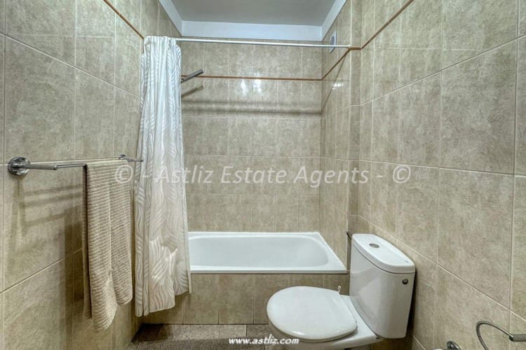 2 soverom Leilighet til salgs i Puerto Santiago med svømmebasseng - € 300 000 (Ref: 9928030)