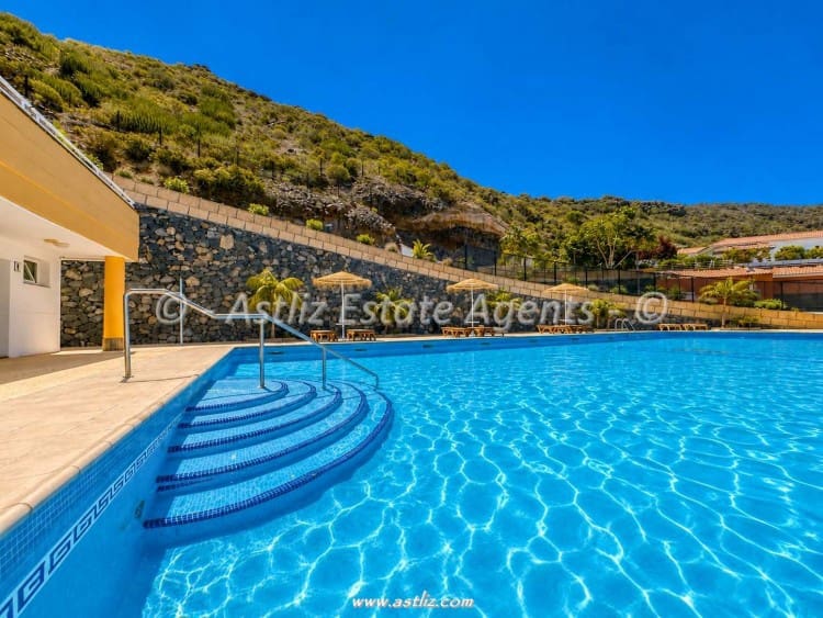 2 bedroom Apartment for sale in Torviscas with pool garage - € 395,000 (Ref: 9936810)