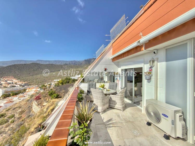 2 bedroom Apartment for sale in Torviscas with pool garage - € 395,000 (Ref: 9936810)