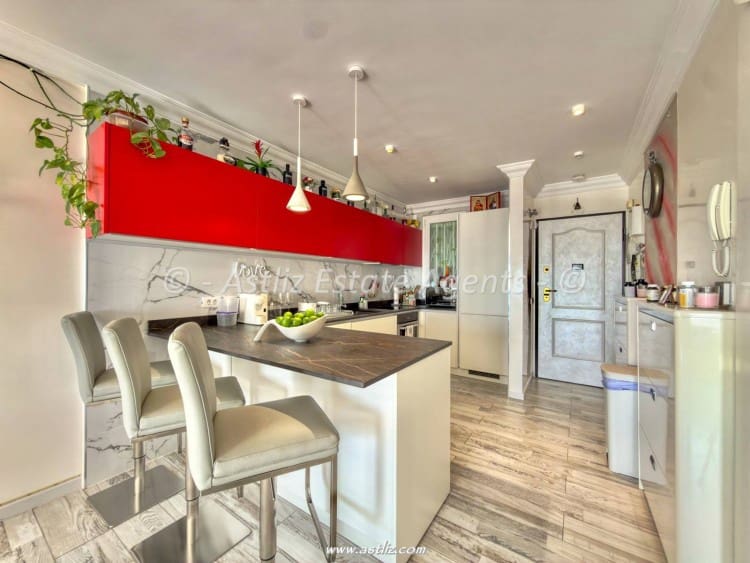 2 bedroom Apartment for sale in Torviscas with pool garage - € 395,000 (Ref: 9936810)
