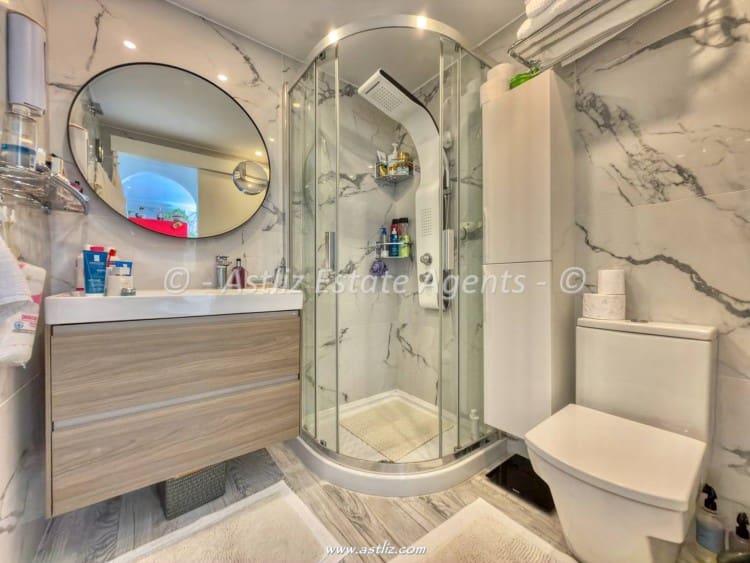 2 bedroom Apartment for sale in Torviscas with pool garage - € 395,000 (Ref: 9936810)