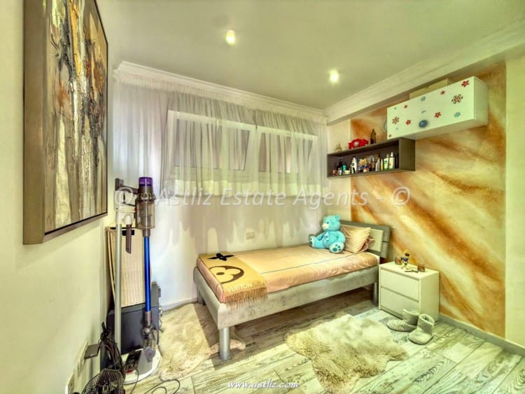2 bedroom Apartment for sale in Torviscas with pool garage - € 395,000 (Ref: 9936810)