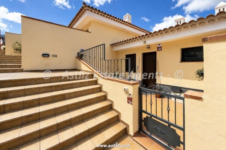 3 soverom Leilighet til salgs i El Madronal med garasje - € 400 000 (Ref: 9941593)