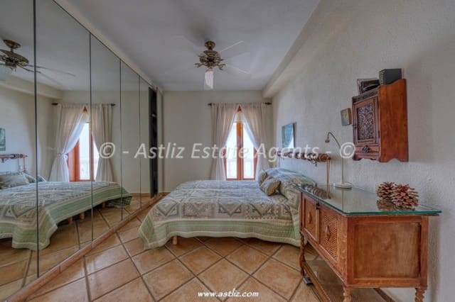 3 soveværelse Lejlighed til salg i Los Gigantes, Santiago del Teide - € 495.000 (Ref: 9993557)