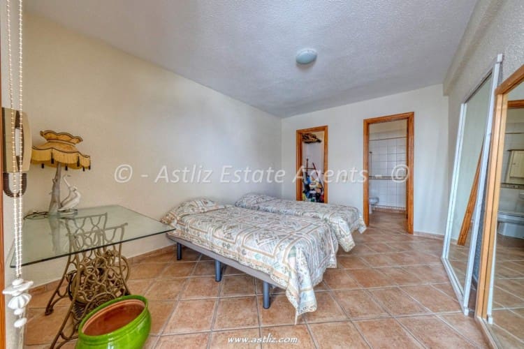 3 soveværelse Lejlighed til salg i Los Gigantes - € 495.000 (Ref: 9993557)