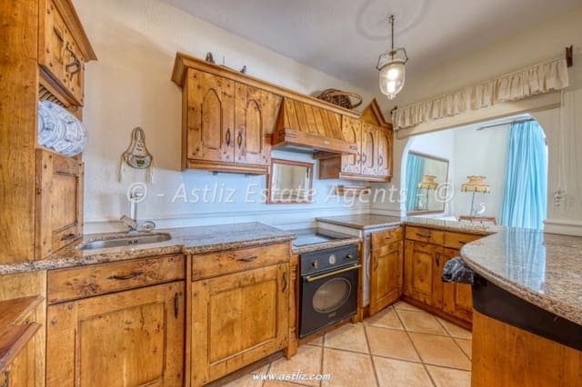 3 soveværelse Lejlighed til salg i Los Gigantes, Santiago del Teide - € 495.000 (Ref: 9993557)
