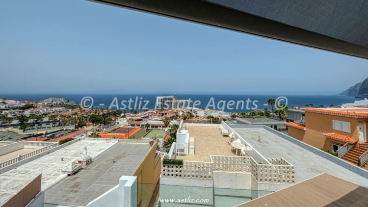 3 soveværelse Lejlighed til salg i Los Gigantes - € 495.000 (Ref: 9993557)