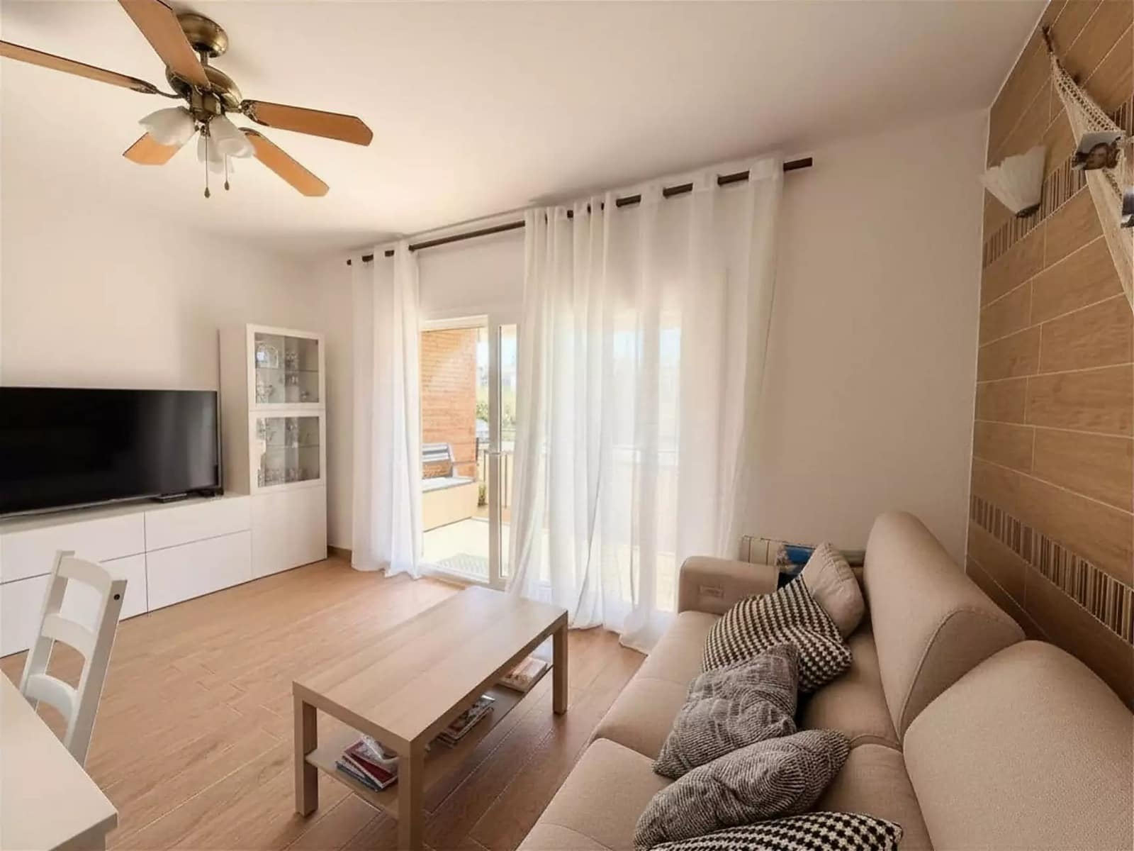 Apartamento de 2 habitaciones en Sant Antoni de Calonge en venta con garaje - 262.000 € (Ref: 10004160)