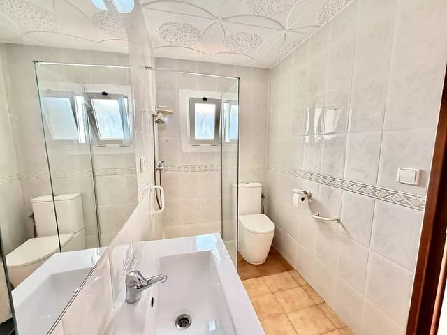 Apartamento de 3 habitaciones en Platja d'Aro, Castell-Platja d'Aro en venta con garaje - 227.000 € (Ref: 10004162)