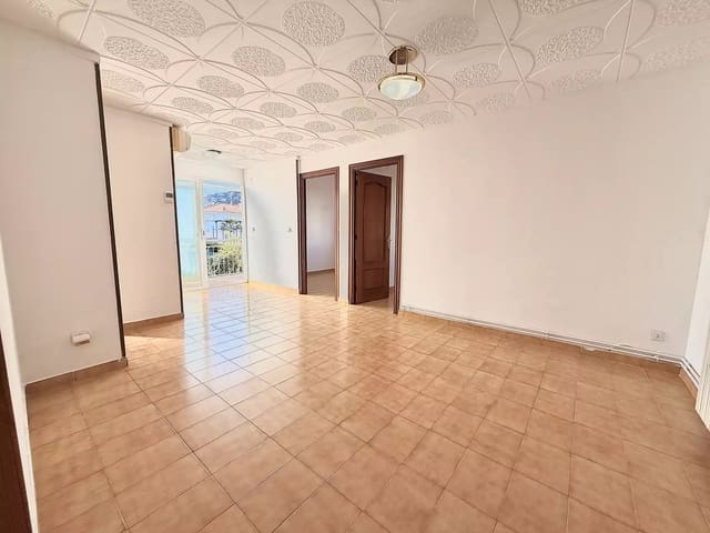 Apartamento de 3 habitaciones en Platja d'Aro, Castell-Platja d'Aro en venta con garaje - 227.000 € (Ref: 10004162)