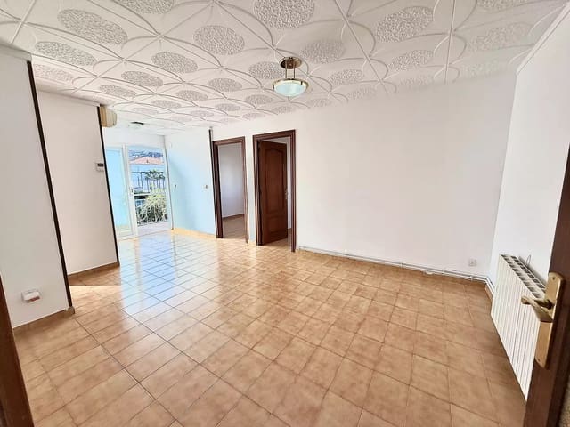 Apartamento de 3 habitaciones en Platja d'Aro, Castell-Platja d'Aro en venta con garaje - 227.000 € (Ref: 10004162)