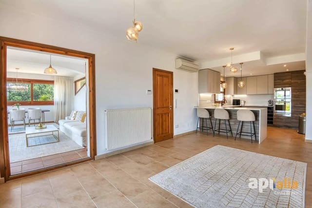 5 chambre Villa/Maison à vendre à Calonge i Sant Antoni avec piscine garage - 1 290 000 € (Ref: 10004163)