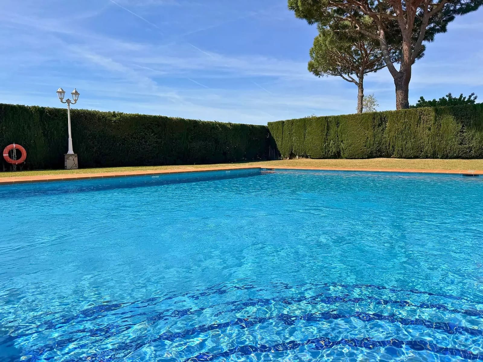 2 soveværelse Lejlighed til salg i S'Agaro med swimmingpool garage - € 425.000 (Ref: 10004164)