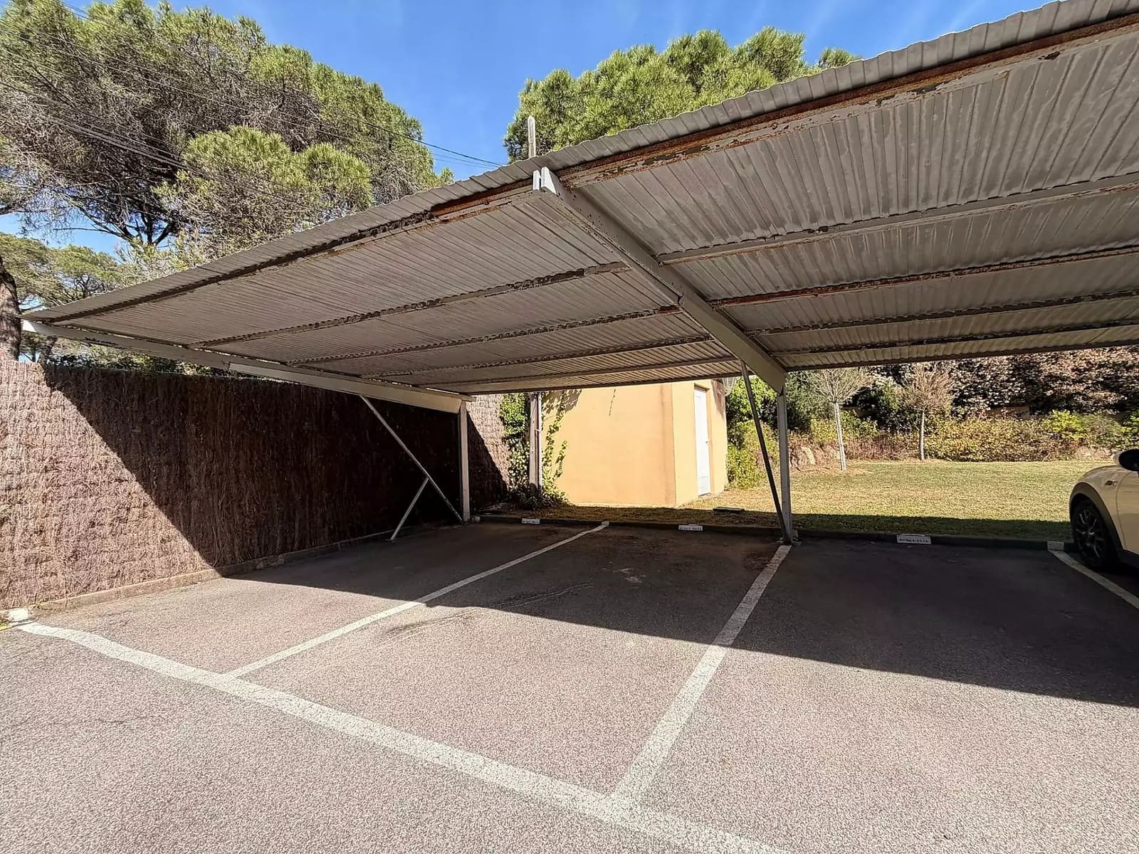 2 soveværelse Lejlighed til salg i S'Agaro med swimmingpool garage - € 425.000 (Ref: 10004164)