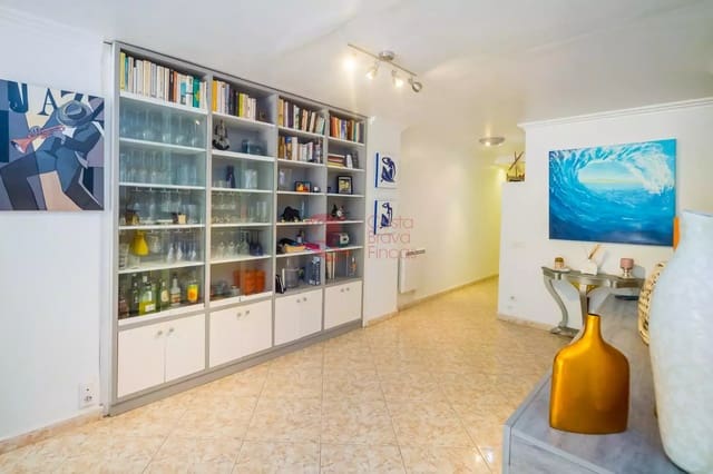 2 bedroom Apartment for sale in Platja d'Aro, Castell-Platja d'Aro - € 660,000 (Ref: 10038383)