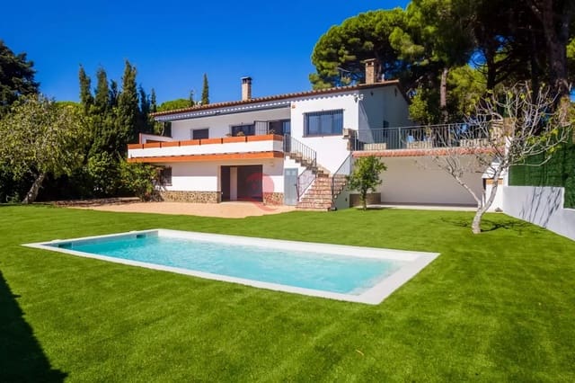 5 camera da letto Villa in vendita in Platja d'Aro, Castell-Platja d'Aro con piscina garage - 945.000 € (Rif: 10102476)