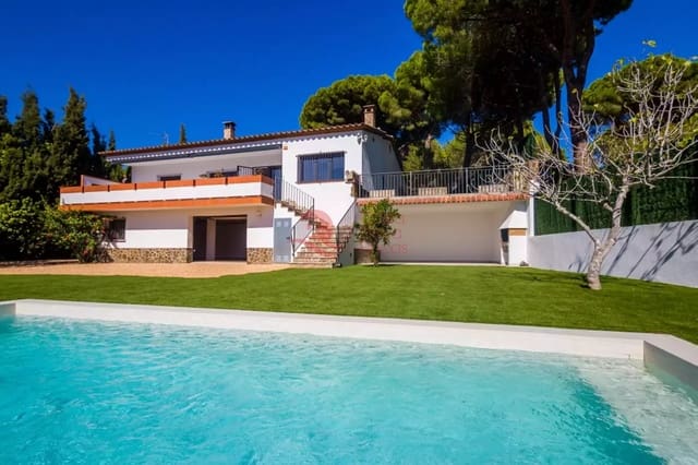 5 camera da letto Villa in vendita in Platja d'Aro, Castell-Platja d'Aro con piscina garage - 945.000 € (Rif: 10102476)