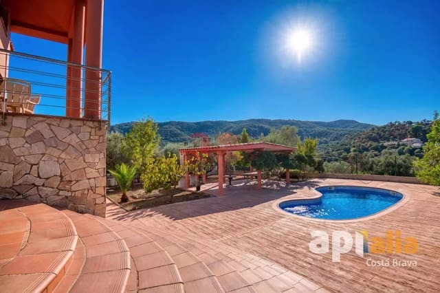 6 soverom Villa til salgs i Calonge i Sant Antoni med svømmebasseng garasje - € 650 000 (Ref: 10142414)