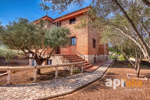 6 soverom Villa til salgs i Calonge i Sant Antoni med svømmebasseng garasje - € 650 000 (Ref: 10142414)