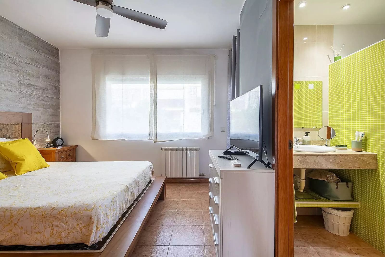 4 soverom Rekkehus til salgs i Montagut i Oix med svømmebasseng garasje - € 470 000 (Ref: 10148796)