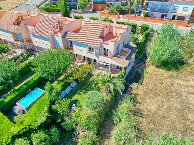 Adosado de 3 habitaciones en S'Agaro, Castell-Platja d'Aro en venta - 540.000 € (Ref: 10150360)