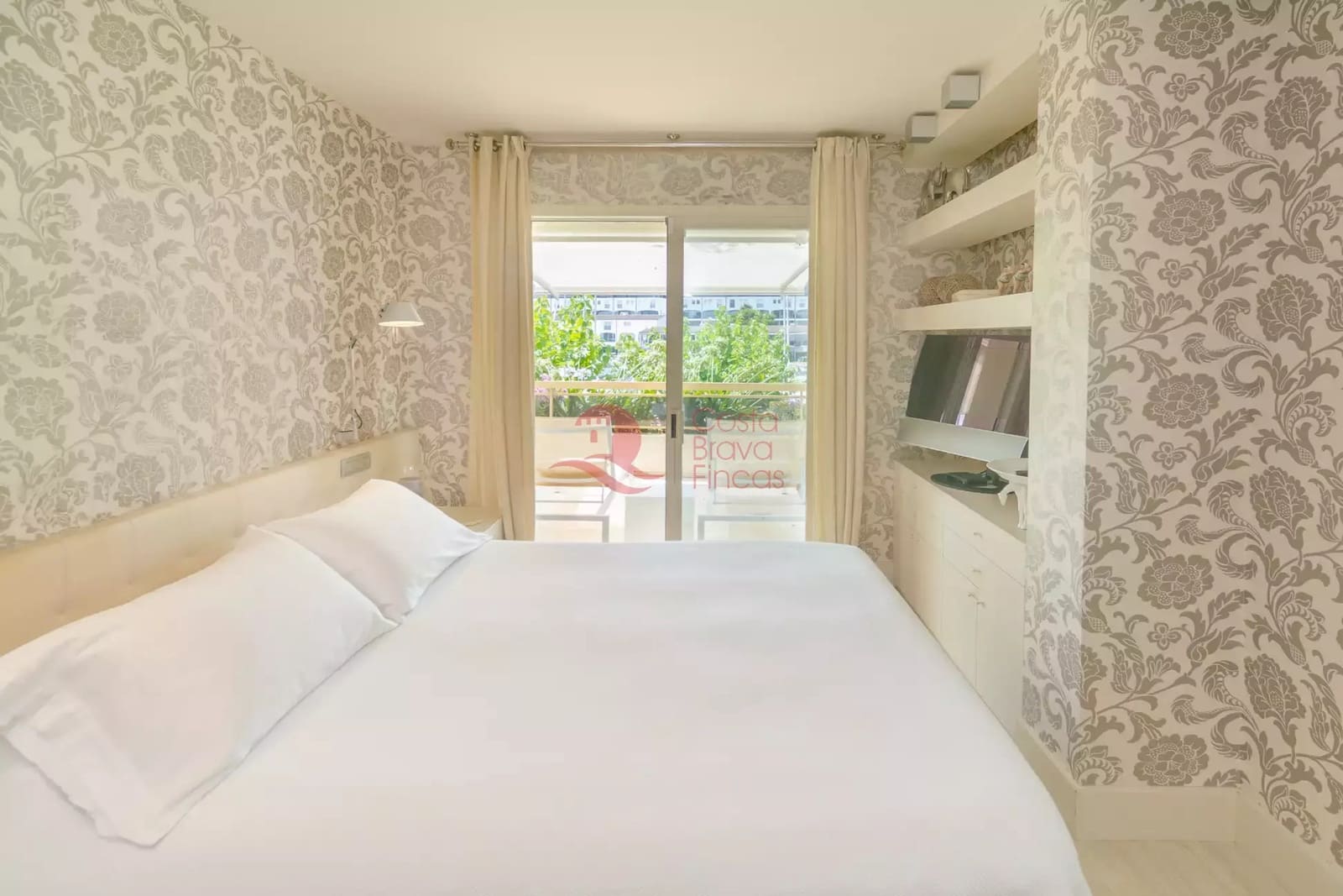 2 sypialnia Apartament na sprzedaż w Platja d'Aro z basenem garażem - 1 100 000 € (Ref: 10157685)