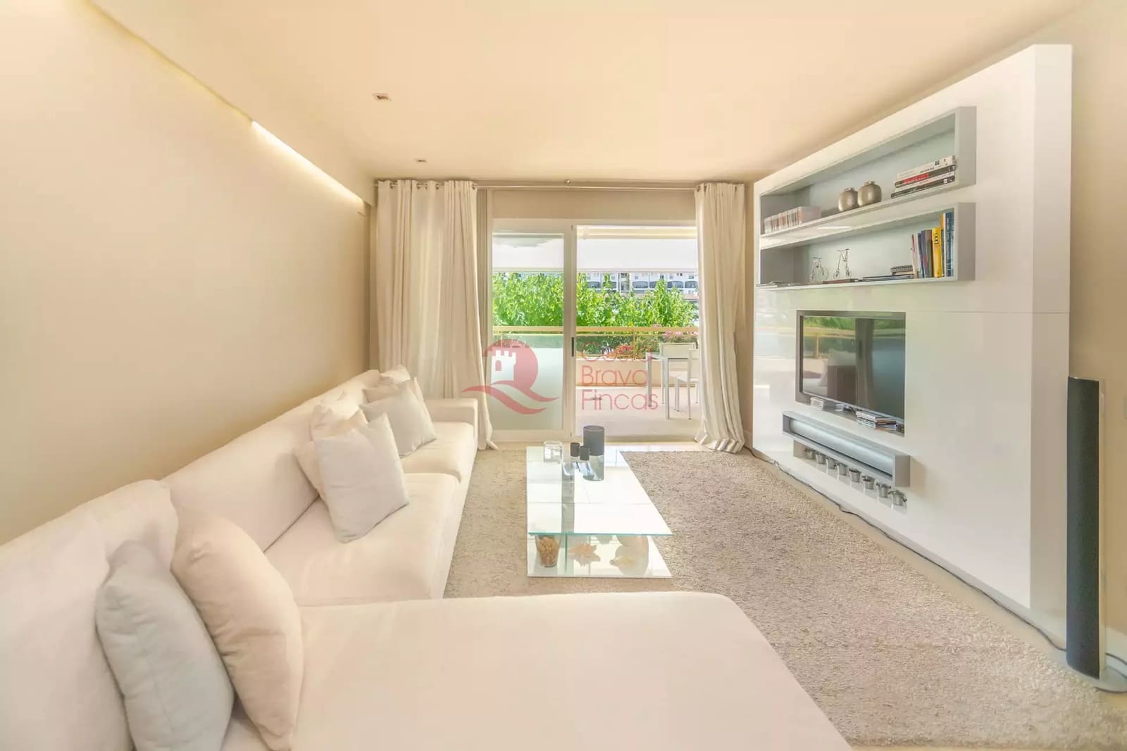 2 sypialnia Apartament na sprzedaż w Platja d'Aro z basenem garażem - 1 100 000 € (Ref: 10157685)