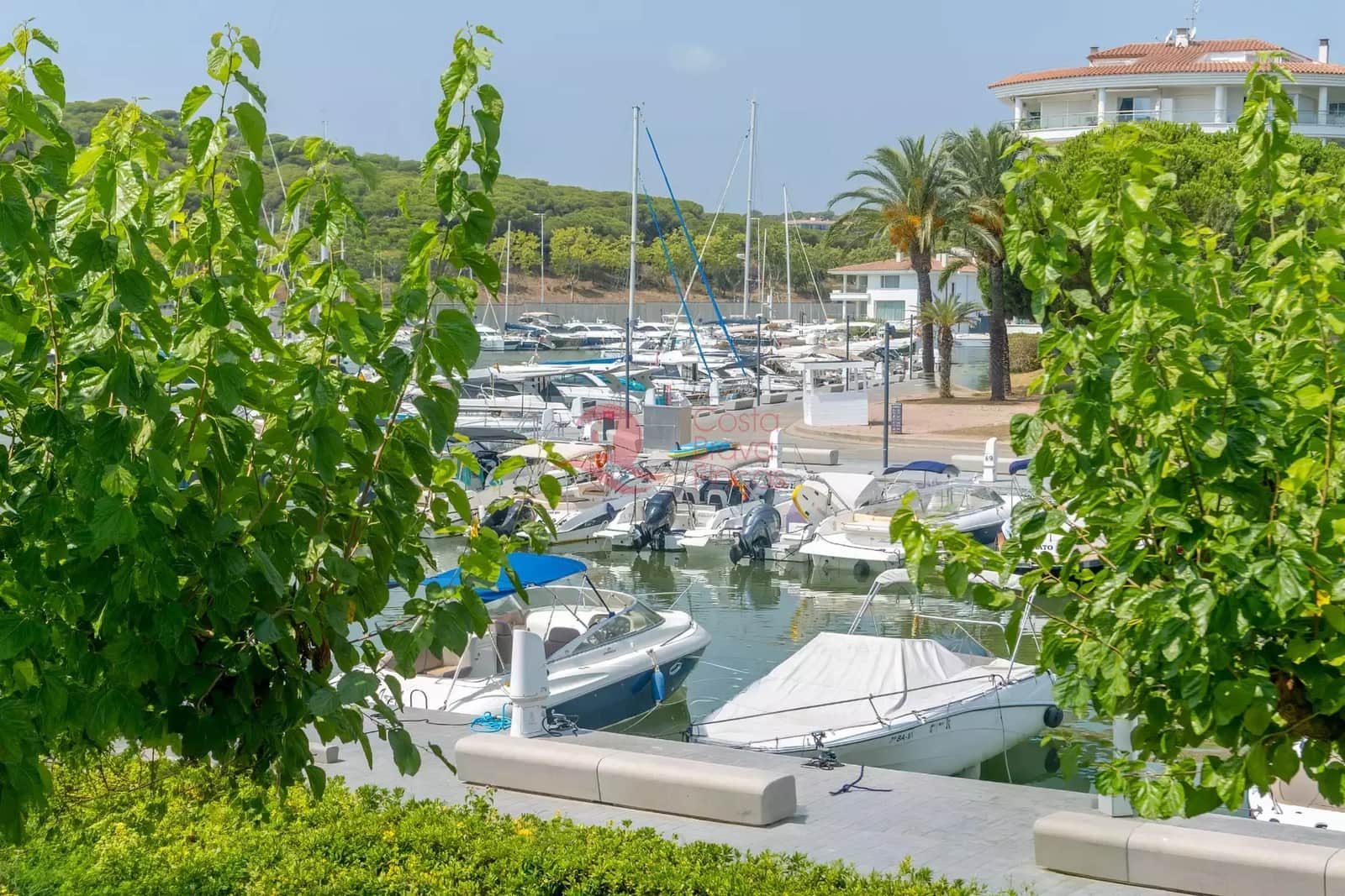 2 sypialnia Apartament na sprzedaż w Platja d'Aro z basenem garażem - 1 100 000 € (Ref: 10157685)