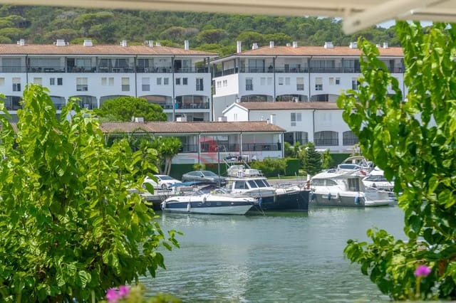 2 sypialnia Apartament na sprzedaż w Platja d'Aro, Castell-Platja d'Aro z basenem garażem - 1 100 000 € (Ref: 10157685)