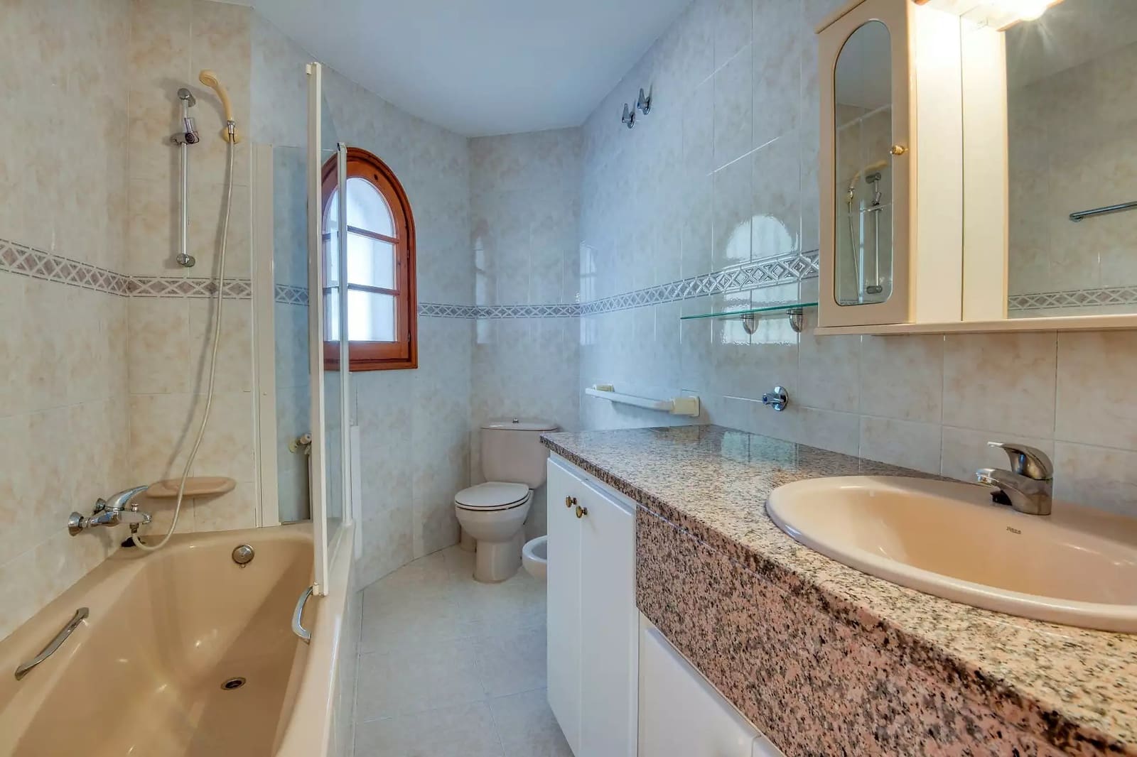 5 sypialnia Willa na sprzedaż w Calonge i Sant Antoni z basenem garażem - 970 000 € (Ref: 10161472)