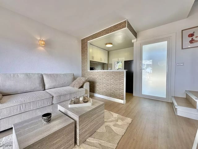 2 soveværelse Rækkehus til salg i Platja d'Aro, Castell-Platja d'Aro med swimmingpool - € 318.000 (Ref: 10162245)