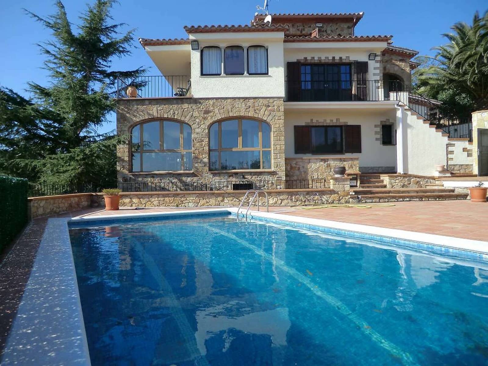 6 soverom Villa til salgs i Platja d'Aro med svømmebasseng garasje - € 2 300 000 (Ref: 3574577)