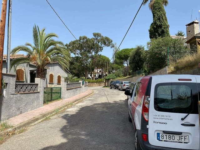 Ubebygd land til salgs i Calonge i Sant Antoni - € 140 000 (Ref: 6807272)