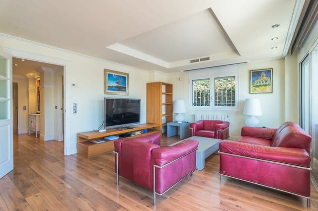 6 bedroom Villa for sale in Platja d'Aro, Castell-Platja d'Aro with garage - € 1,600,000 (Ref: 6807331)