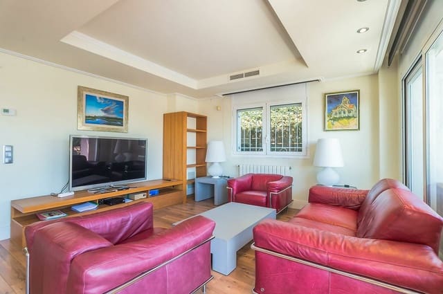 6 bedroom Villa for sale in Platja d'Aro, Castell-Platja d'Aro with garage - € 1,600,000 (Ref: 6807331)