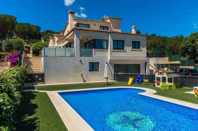 6 soveværelse Villa til salg i Sant Antoni de Calonge, Calonge i Sant Antoni med swimmingpool - € 1.950.000 (Ref: 6807348)