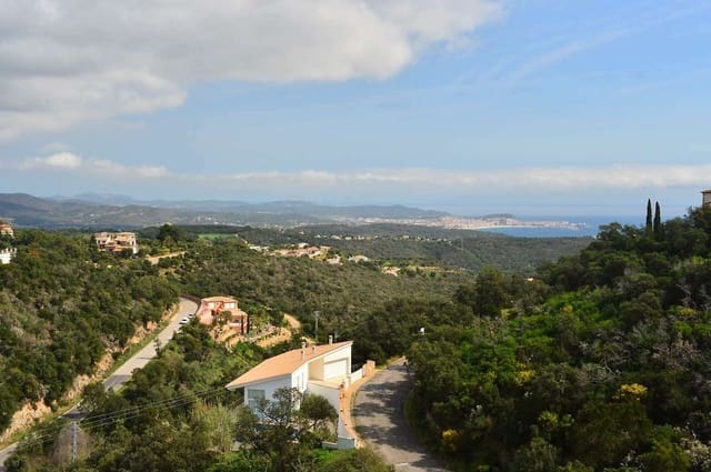 3 sypialnia Willa na sprzedaż w Platja d'Aro, Castell-Platja d'Aro z basenem garażem - 978 000 € (Ref: 6807353)