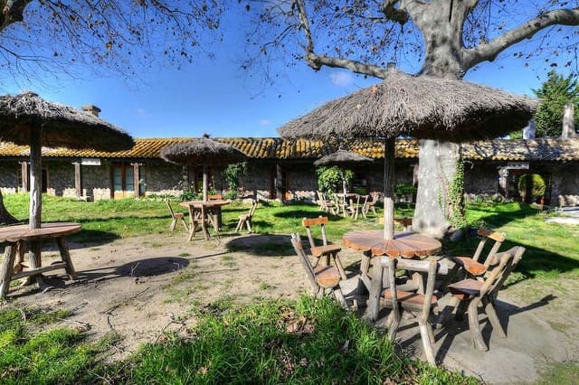 12 camera da letto Hotel in vendita in Santa Cristina d'Aro - 1.575.000 € (Rif: 6807357)