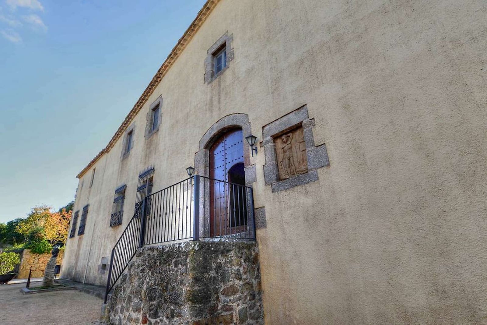 12 bedroom Hotel for sale in Santa Cristina d'Aro - € 1,575,000 (Ref: 6807357)