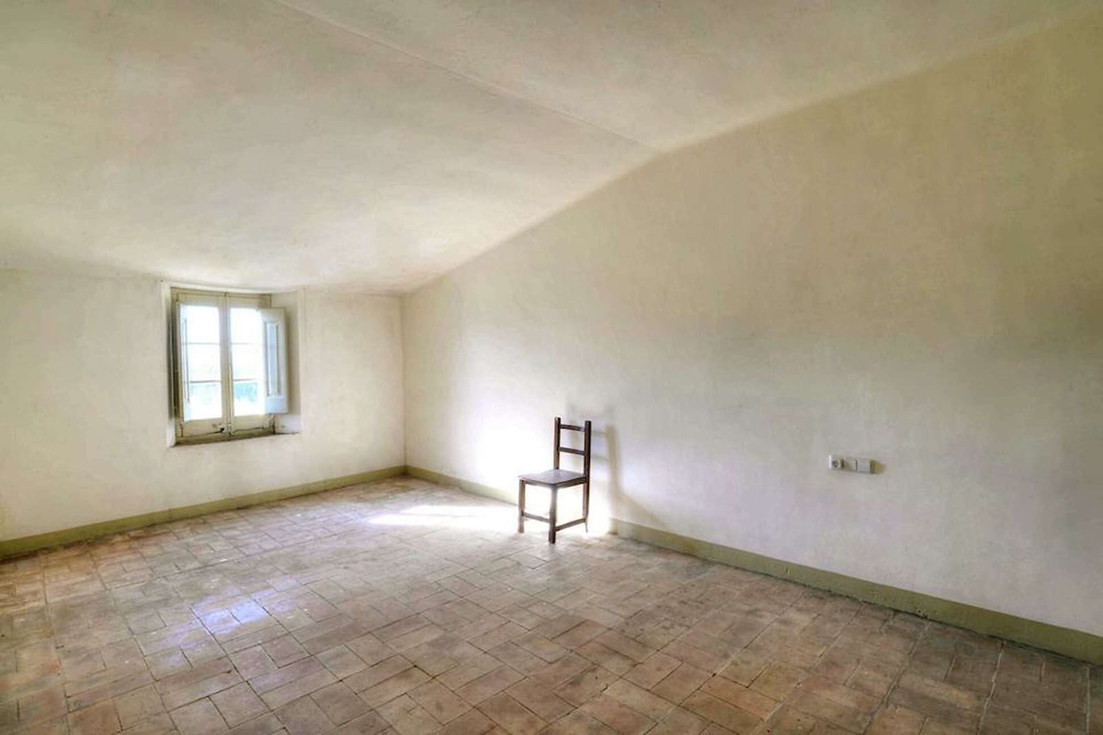 12 bedroom Hotel for sale in Santa Cristina d'Aro - € 1,575,000 (Ref: 6807357)