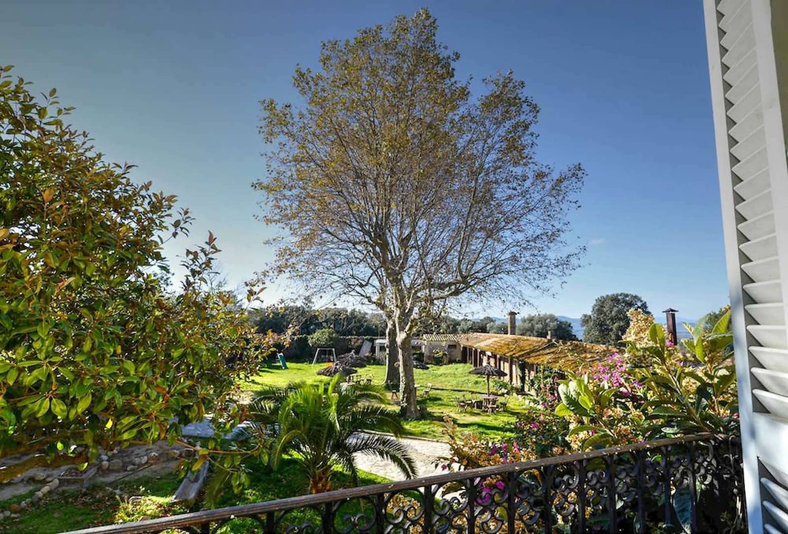 12 bedroom Hotel for sale in Santa Cristina d'Aro - € 1,575,000 (Ref: 6807357)