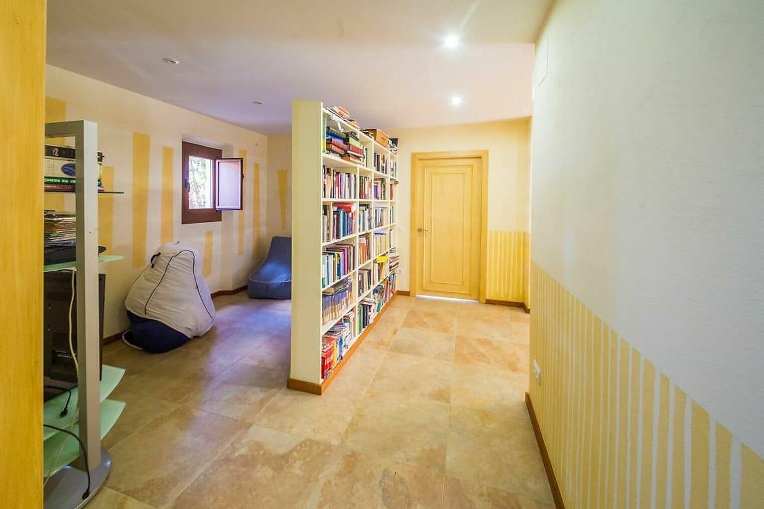 5 bedroom Villa for sale in Mont-ras with garage - € 1,180,000 (Ref: 8102201)