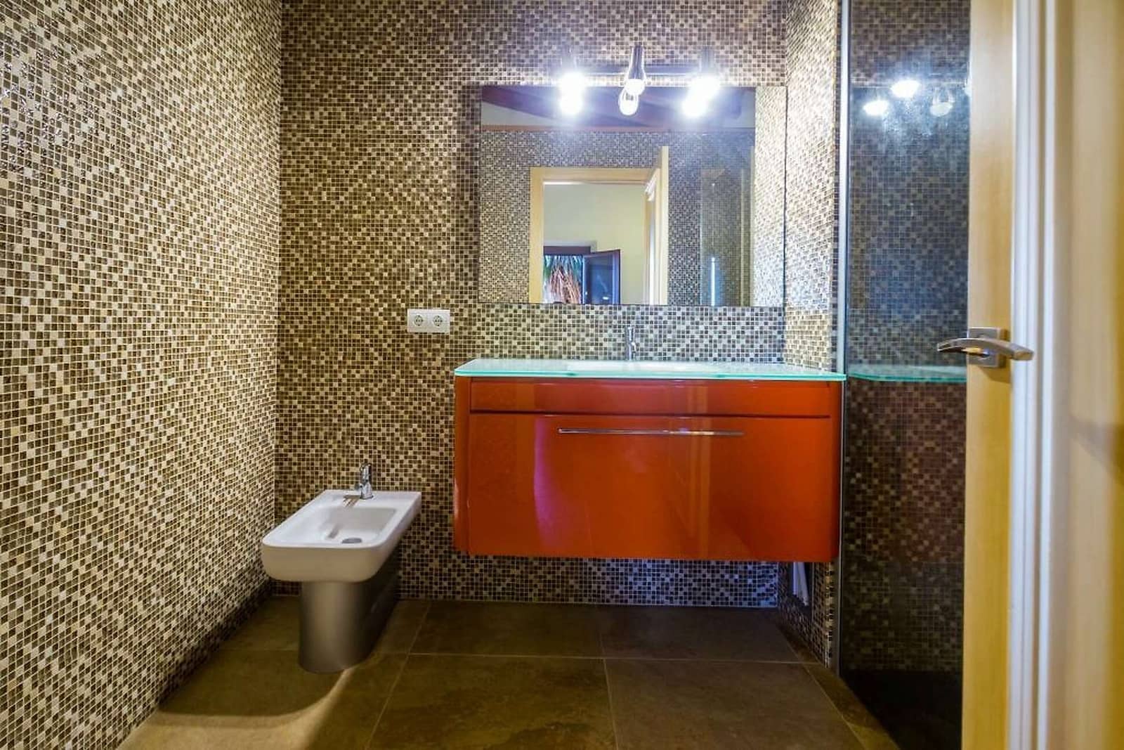 5 Zimmer Villa zu verkaufen in Mont-ras mit Garage - 1.180.000 € (Ref: 8102201)