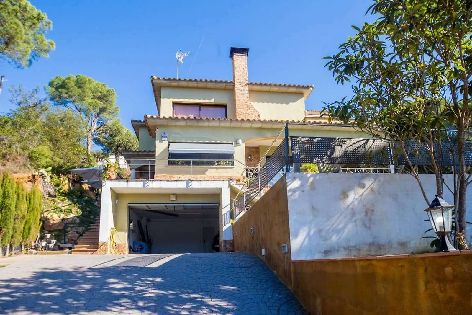 4 bedroom Villa for sale in Calonge i Sant Antoni with garage - € 770,000 (Ref: 8104116)