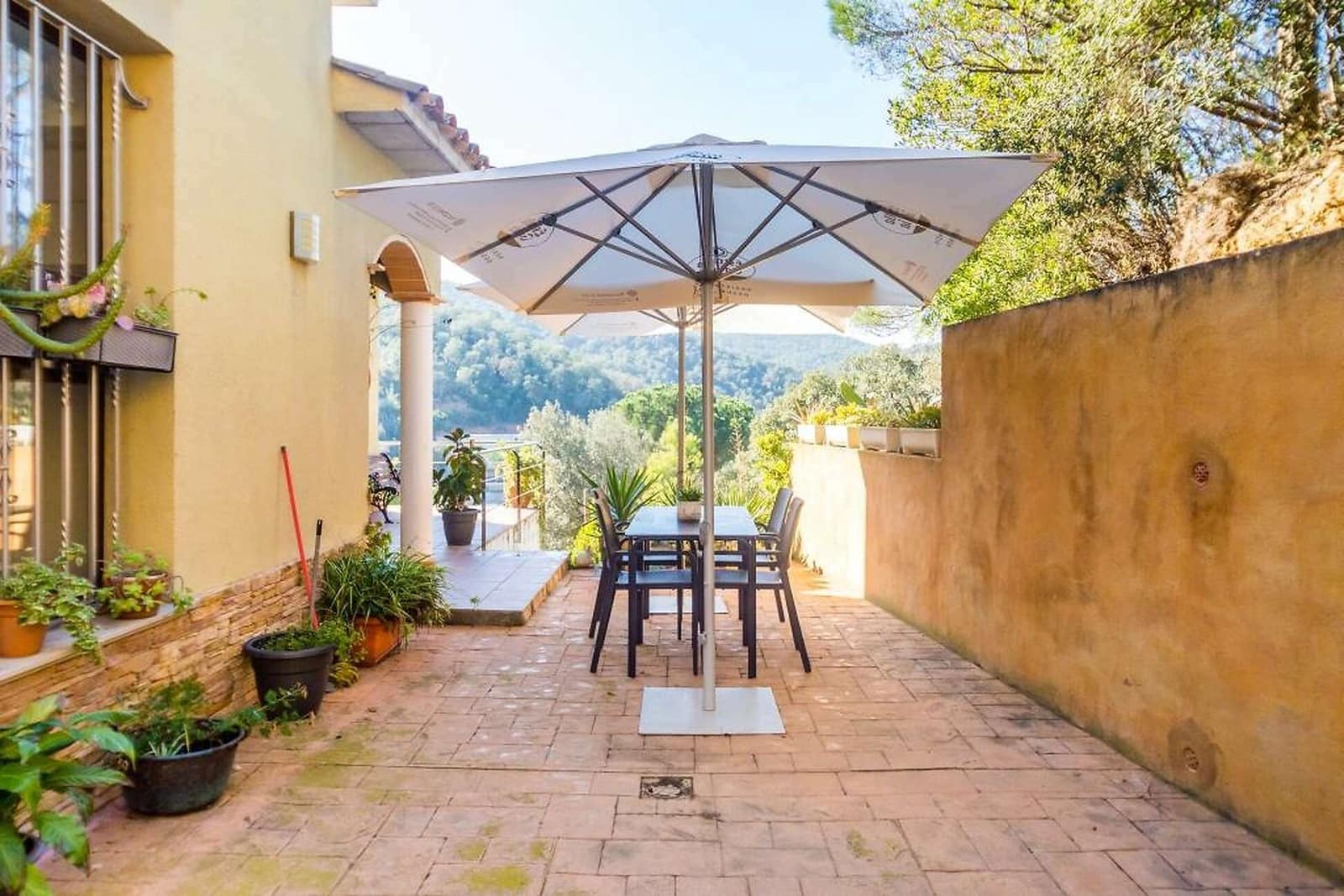 4 bedroom Villa for sale in Calonge i Sant Antoni with garage - € 770,000 (Ref: 8104116)